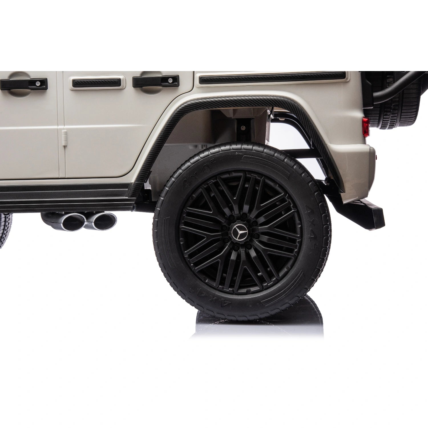 White Licensed Double Seat Mercedes-Benz Kids Ride On Car G63 with RC, 24v 14ah, 800W