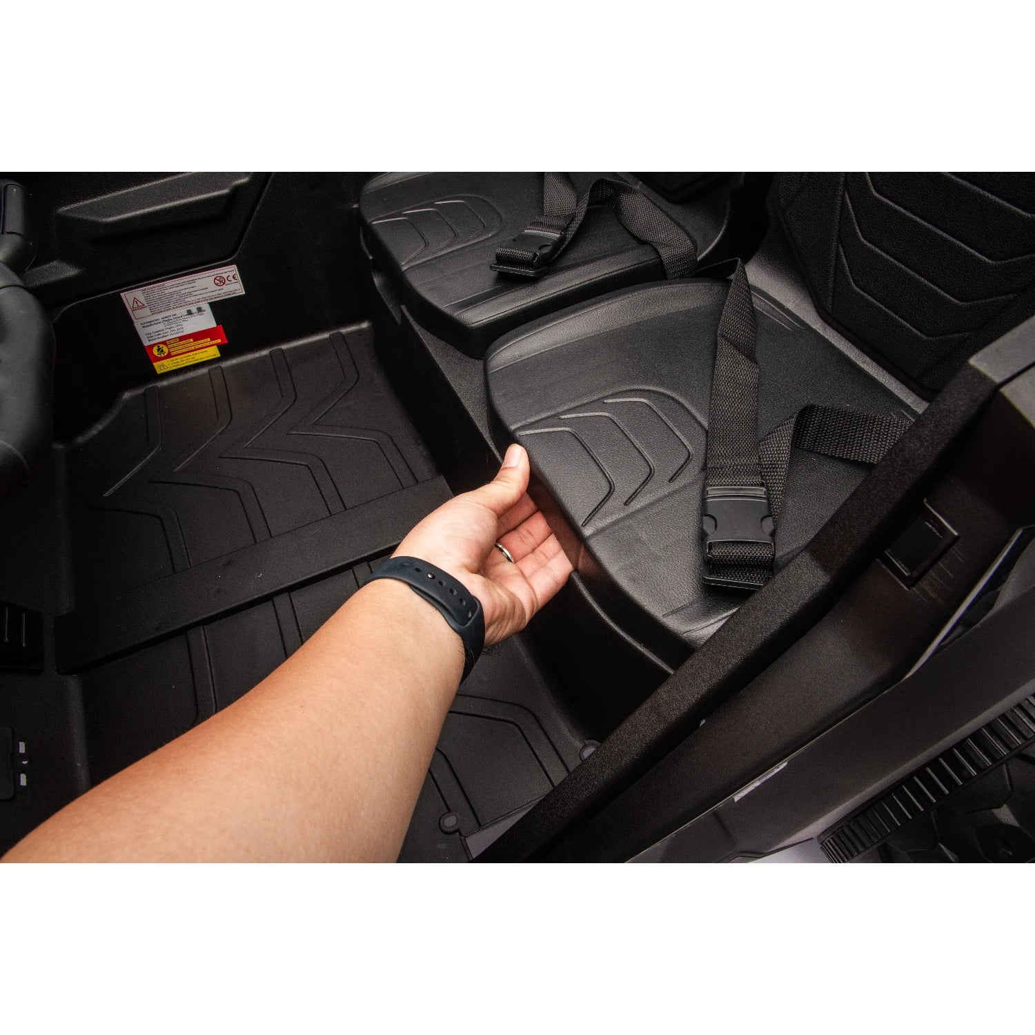 24V Licensed WildCat Arctic Cat Kids Ride-On Buggy – Two Seater Electric Beach Buggy UTV – White